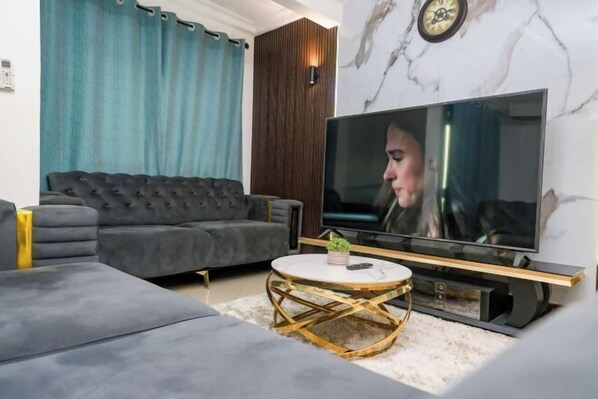 Room - T-Square Residence Makepe (Douala)