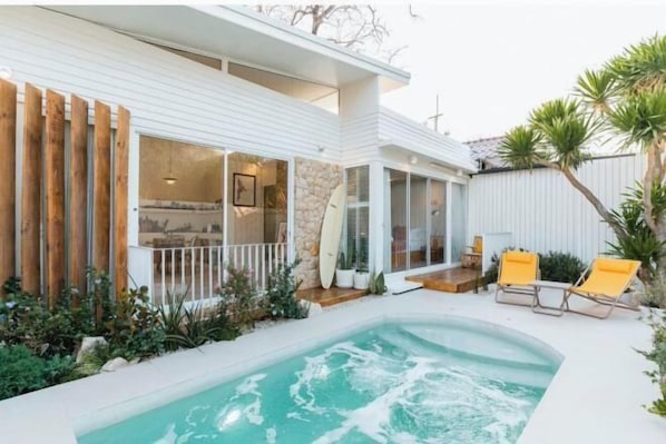 Outdoor pool - Wynn resort (Bang Lamung)