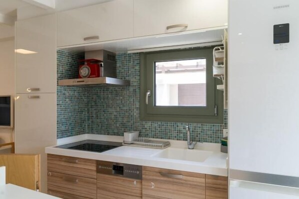 Room - Eclectic Urban Nest (Heraklion)