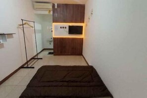 Room - Rays Residence (Jakarta)