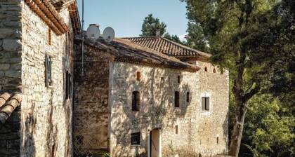 Cottage Menthe on large domain with Pool, Spa, Tennis