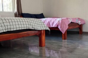 Room - Baan Namthip Homestay Trang บ้านน้าทิพย์ โฮมสเตย์ตรัง (Sikao)