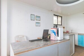 Unclassified image, 2 of 22, button - RedDoorz @ Garvs Boutique Hotel Boracay (Boracay Island)