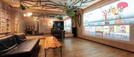 المنشأة من الداخل