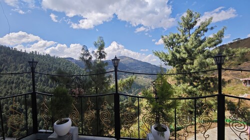 Serene Outback Farmstead