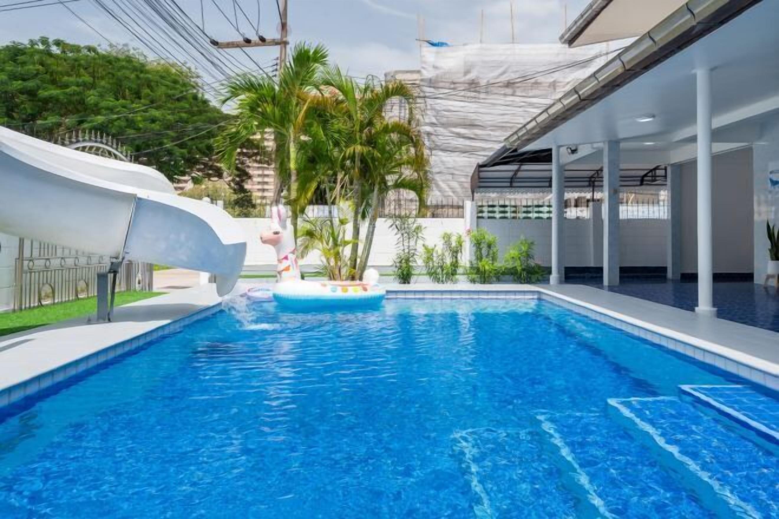 บริเวณภายนอก