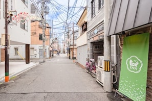 Unclassified image, 3 of 5, button - FOXINN (Osaka)