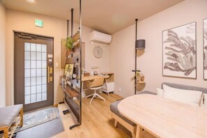 Room - FOX INN (Osaka)