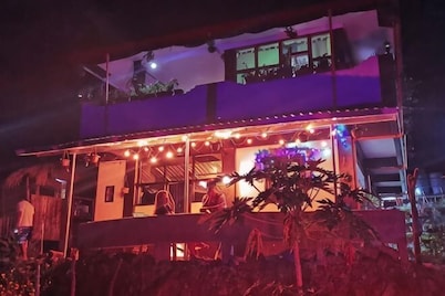 GL's Crib & Coffee