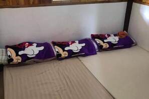 Room - GL's Crib & Coffee (Tinglayan)