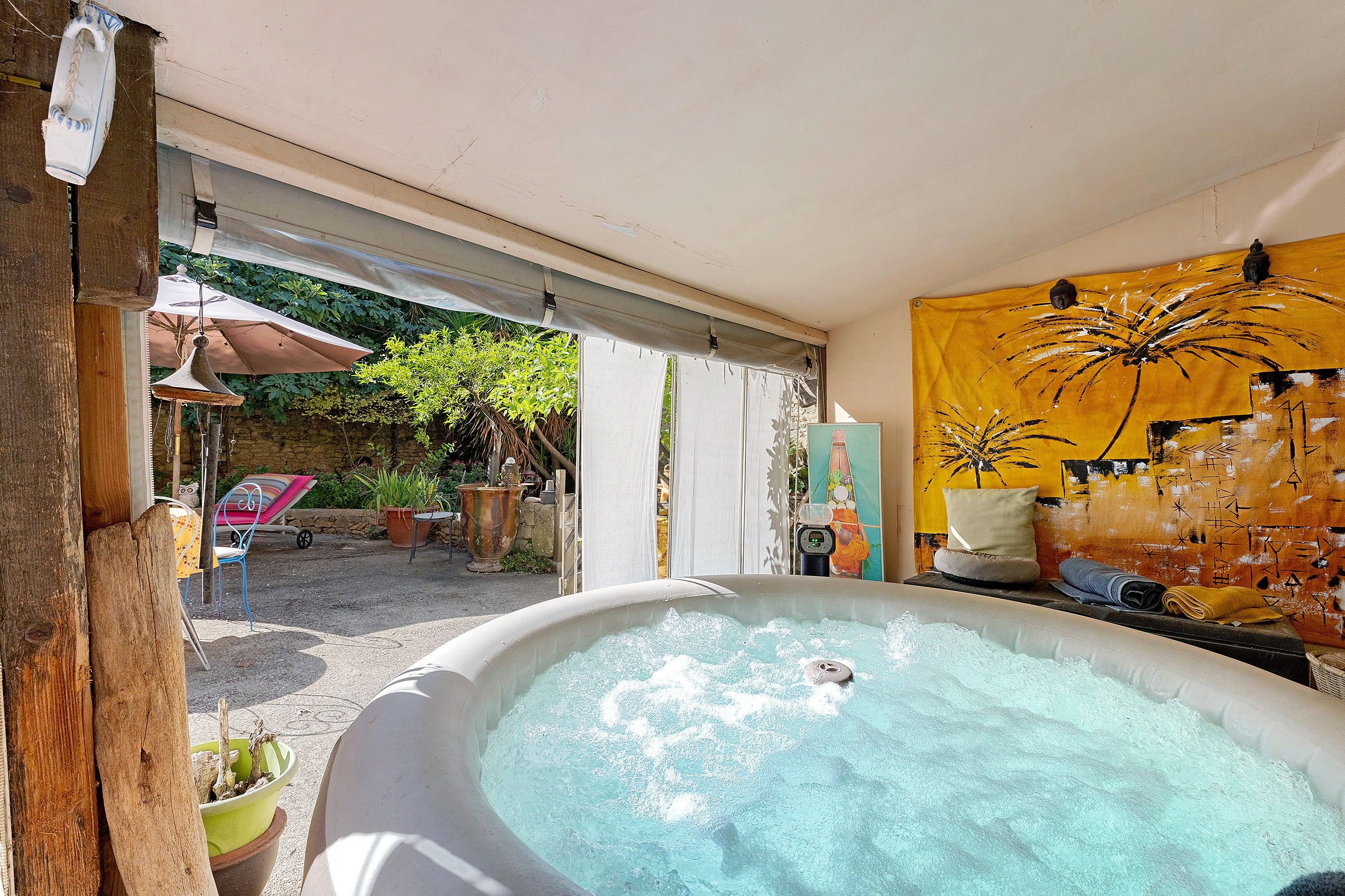 Bain à remous intérieur