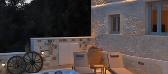 Amvikas Suites in Sitia