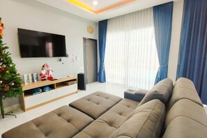 Living area - Chiang Khan Kor Pool Villa (Chiang Khan)