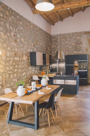 Dining - Sicilian farmhouse (avola)