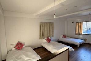 Room - PAT House (Tokyo)