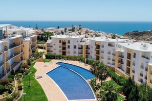 Exterior - BnB Homes Ocean View Apartment with 3 Spacious Terraces, 2 Swimming Pools & Tennis Court (Albufeira)