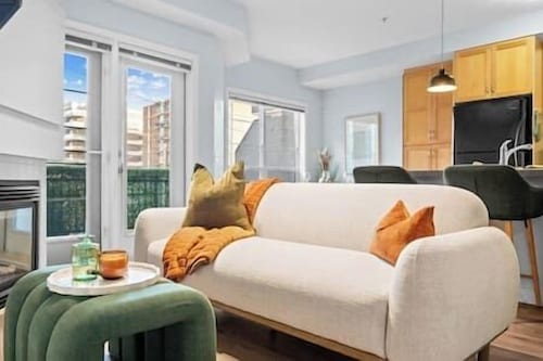 2 Bed | DT Core | Mins to Stampede