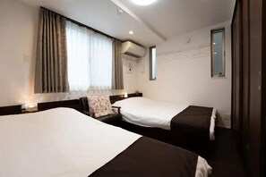 Room - TAKASAGO UTOPIA HOTEL (Tokyo)