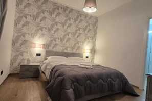 2 chambres, fer et planche à repasser, Wi-Fi, draps fournis