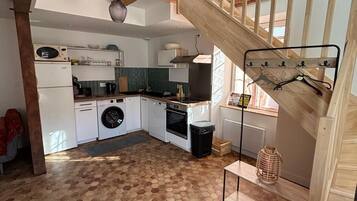 Micro-ondes, four, lave-vaisselle