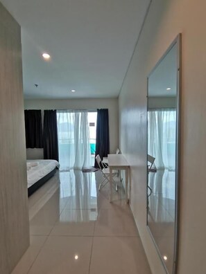 Tabla de planchar con plancha 