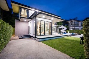 Exterior - Chloe Pool Villa (Bang Lamung)