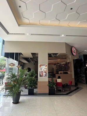 Restaurant - Luxury 2Br Vinhomes Skylake - City view/Landmark 72 (Hanoi)