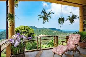 Unclassified image, 5 of 13, button - Villa Bella Vista Samui - 360 Degrees Mountain View (Koh Samui)