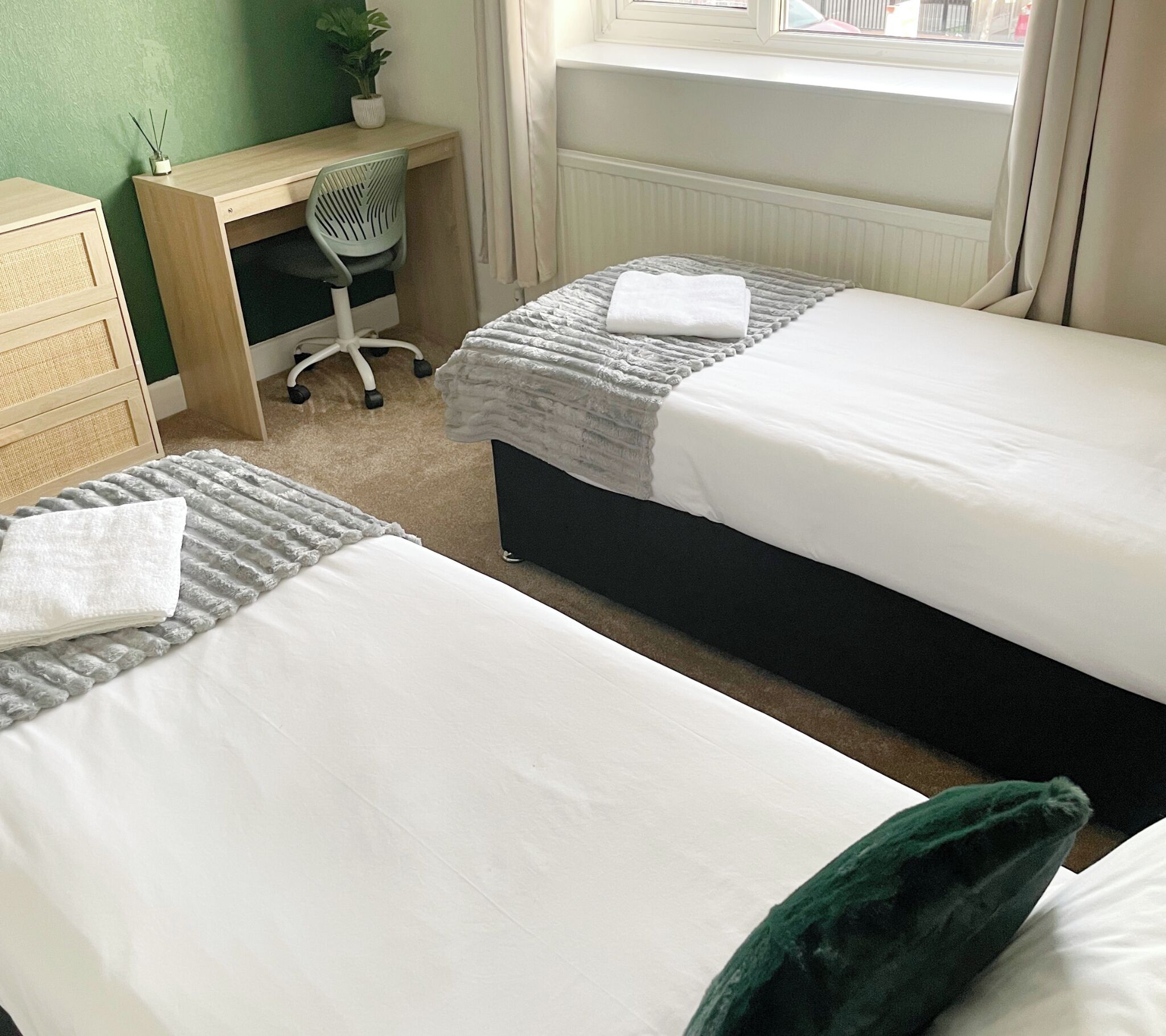 3 bedrooms, iron/ironing board, free WiFi, bed sheets