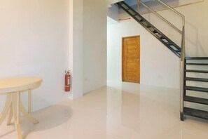 Interior - RedDoorz @ Alaminos Pangasinan (Alaminos)