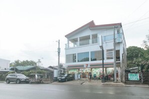 Exterior - RedDoorz @ Alaminos Pangasinan (Alaminos)