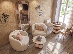 Deluxe Room | In-room safe, iron/ironing board, free WiFi