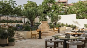 Exterior - Hôtel de la Fontaine (Lourmarin)