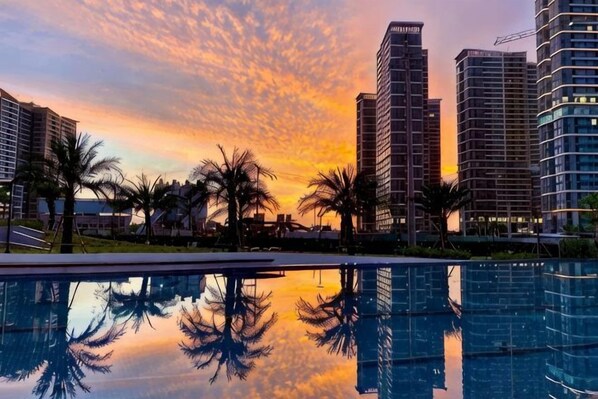 รูปภาพที่ไม่ได้จัดประเภท, 1 จาก 64, ปุ่ม