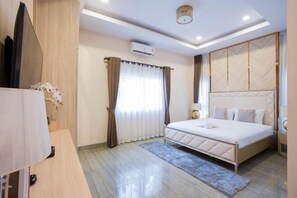 Room - Beverly Hills Pool Villa (Bang Lamung)