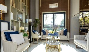 Living area - Sky RiverPool, Cozy & Luxury for family (Chiang Mai)