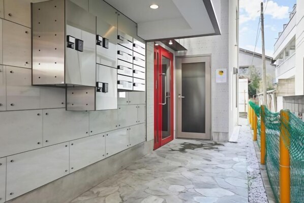 Interior - AIS Hatagaya (Tokyo)