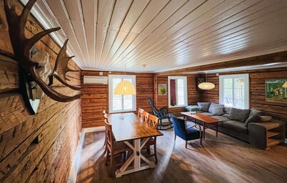 2 bedroom gorgeous home in Rottneros