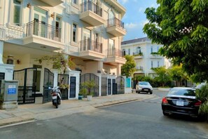 Unclassified image, 4 of 45, button - Aroma Home (Da Nang)