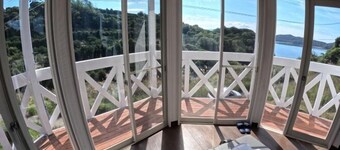 Ultra Private Off Grid Island Villa Near the Beach Mandarin Farm Setting