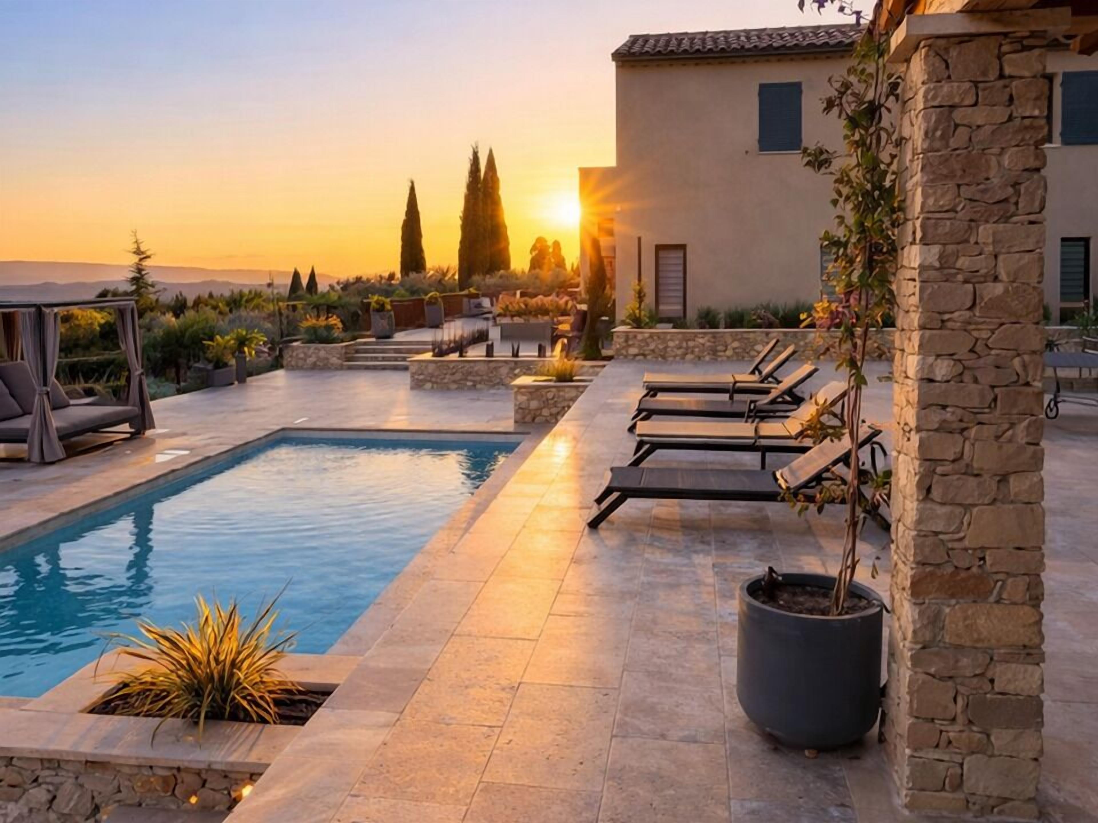 Et oppvarmet basseng