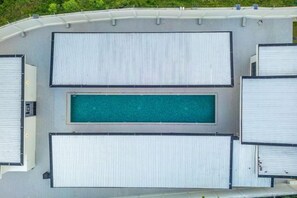 Unclassified image, 2 of 38, button - T M L-Manor House 6 Bedroom-Independent Swimming Pool and Powerful Ktv (Pattaya)