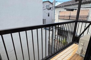 Unclassified image, 4 of 9, button - 4 bedrooms, 2 bathrooms, 2 toilets, spacious house with convenient transportation (Kyoto)
