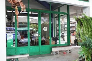 Perincian bahagian luar