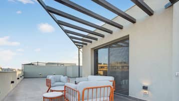 Signature Apartment, City View | Terrace/patio