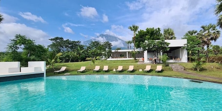 Pool. Palm Springs Bali Dive Resorts