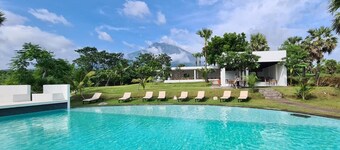 Palm Springs Bali Dive Resorts