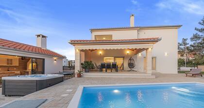 Villa Kunfin ZadarVillas