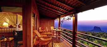 Popa Mountain Resort