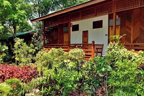 Room - Popa Mountain Resort (Myingyan)